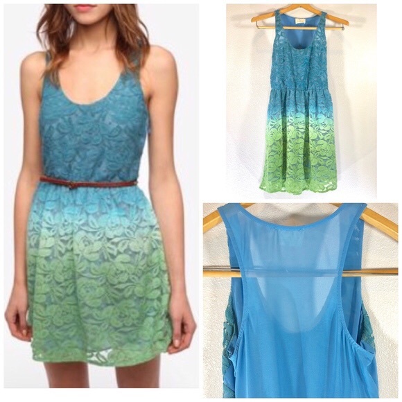Urban outfitters lace dress - Picture 2 of 5